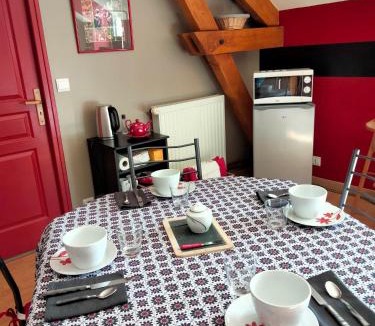 Levet Bed & Breakfast | L'école buissonnière