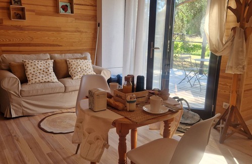 Luneville Bed & Breakfast | L'écolodge de Laéti