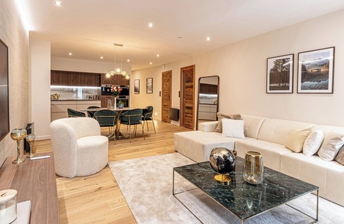 Chambery Apartment | L'écrin Alpin - Appartement Haut de Gamme - Emplacement Idéal Coeur de Ville