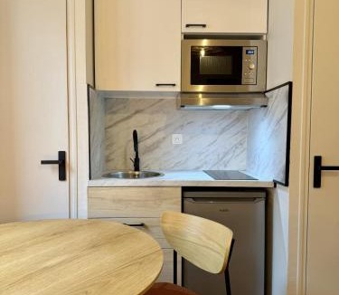 Thabor - Saint-Helier Apartment | L'écrin - Appartement plein centre