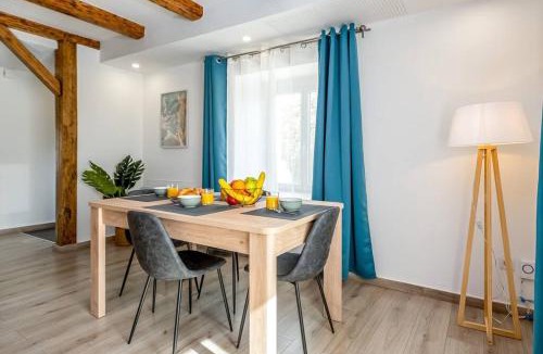 Audincourt Apartment | L'écrin authentique