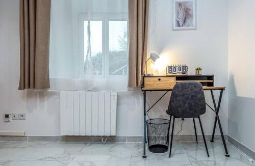 Audincourt Apartment | L'écrin authentique