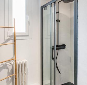 Annonay Apartment | L'écrin bleu