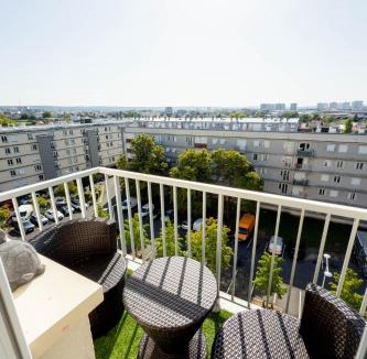 Universite Apartment | L'écrin citadin