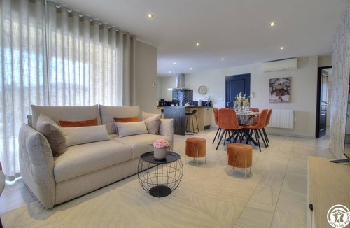 Saint-Denis-les-Bourg House | L'écrin de Moy - SAINT DENIS LES BOURG