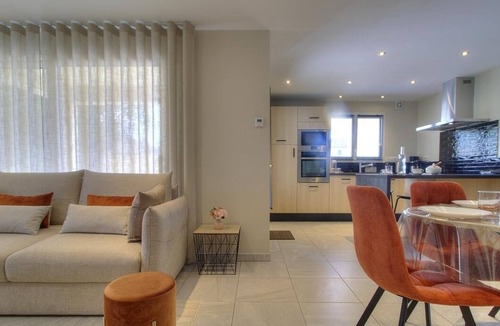 Saint-Denis-les-Bourg House | L'écrin de Moy - SAINT DENIS LES BOURG