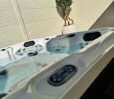 Merville Hotel | L'Écrin de la Sapinière