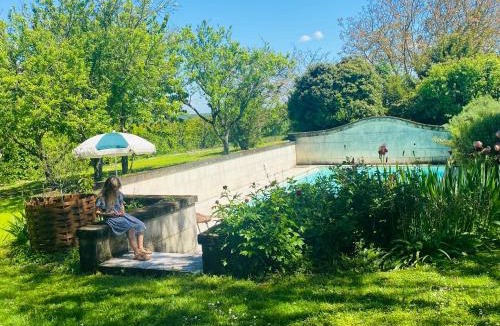 Ligre Bed & Breakfast | L'écrin de verdure GITE VERVEINE