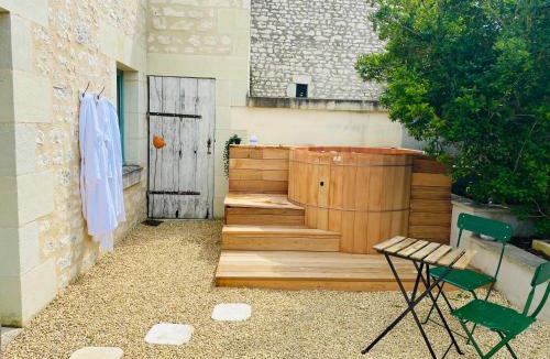 Ligre Bed & Breakfast | L'écrin de verdure GITE VERVEINE