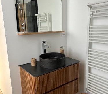 Quesmy House | L Écrin des églisières