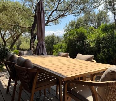 Lozari Villa | L'écrin des bois