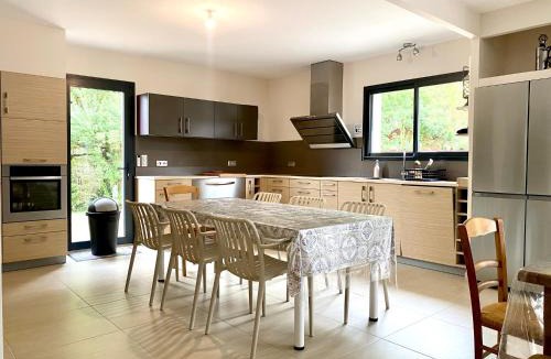 Mansac Villa | L’écrin des bois