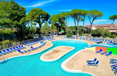 Calvisson Apartment | L'écrin du mas, 4 guests, Pool in Calvisson