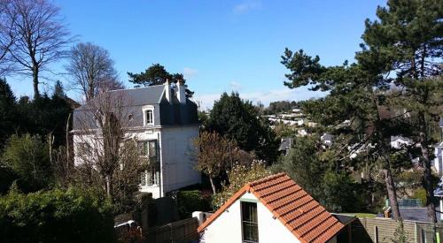 Saint-Martin-du-Littoral Bed & Breakfast | L'écume d'une nuit
