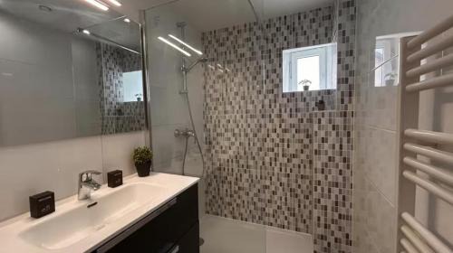 Macon Apartment | L'élégant Central - Cosy