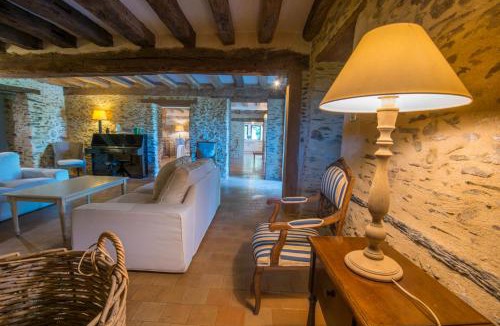 Savennieres House | l'élégante