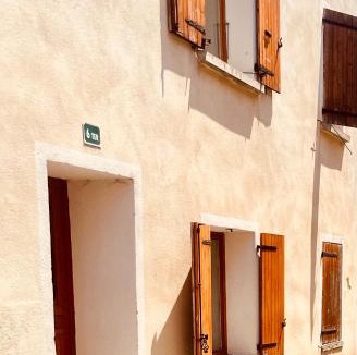 Beaurepaire Apartment | L émeraude