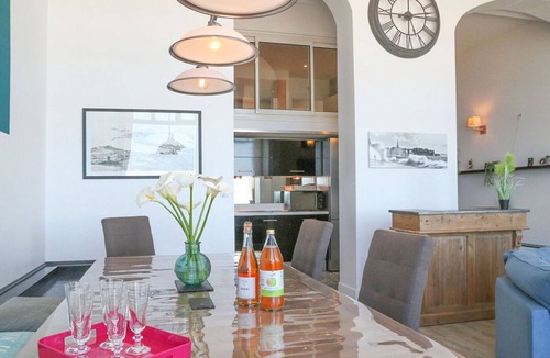 Courtoisville-Sillon-Moka Apartment | L'Émeraude Malouine