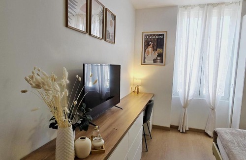 Mont d'Arene Apartment | L Émeraude Rémoise - Idéalement situé & Confort & Climatisé