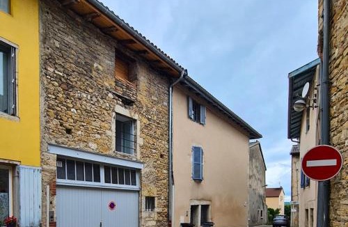 Ambronay Apartment | L'épi doré