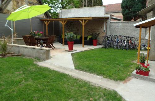 Vaumas House | L' éscale de la Besbre