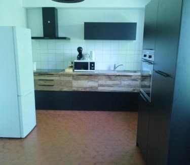 Ussac House | L'étang du griffolet 2