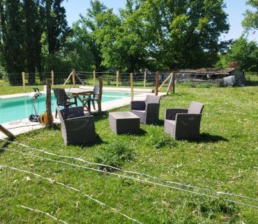 Ussac House | L'étang du griffolet 2