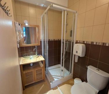 Arzacq-Arraziguet Hotel | L'étape Béarnaise