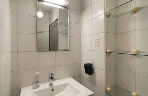 Port Marianne Apartment | L'étape : Studio Tout Équipé au Bord de L'eau