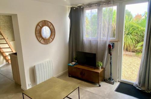 Saint-Martin-des-Entrees House | L'étincelle