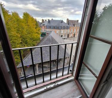 Rocroi Apartment | L'étoile de rocroy