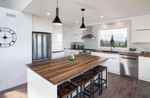 Baie-St-Paul Ski Chalet | L'étonnante | Exceptional view | Spa & BBQ