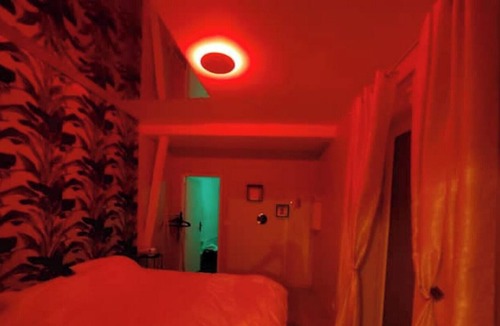 Illiers-Combray Apartment | « L'étreinte Dorée »