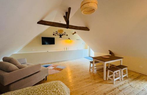 Juigne-sur-Loire Apartment | L'Évidence