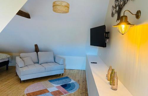 Juigne-sur-Loire Apartment | L'Évidence