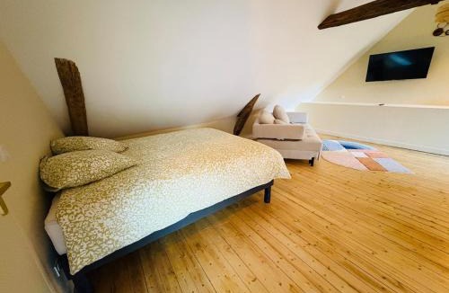 Juigne-sur-Loire Apartment | L'Évidence