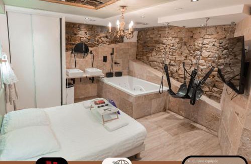 LʼEtrat Apartment | L'éxperience LOVE ROOM