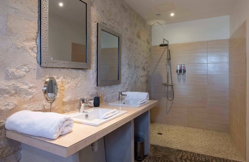 Rauzan House | L'îlot Vignes