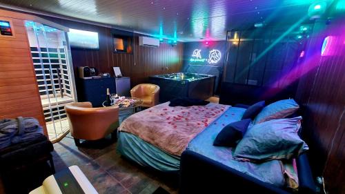 Montigny-sur-Vence Hotel | L&A Spa privatif