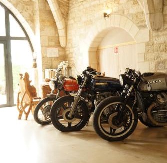 Tonnerre Bed & Breakfast | L'abbaye Saint Michel