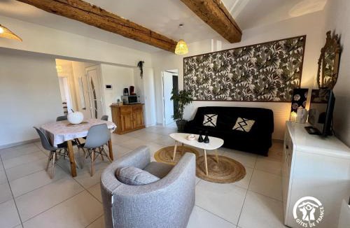 Durban-Corbieres House | L'abeille