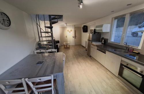 Saint-Etienne-au-Mont House | L'abri côtier