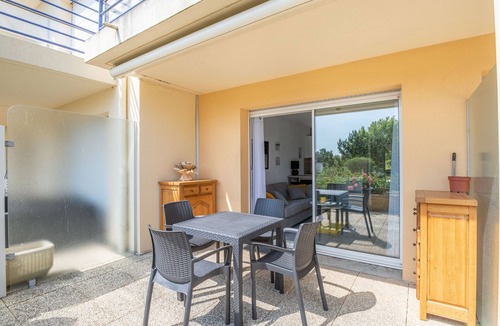 Pornichet Apartment | L'Abri-Cotier - Studio terrasse à 50m de la plage !