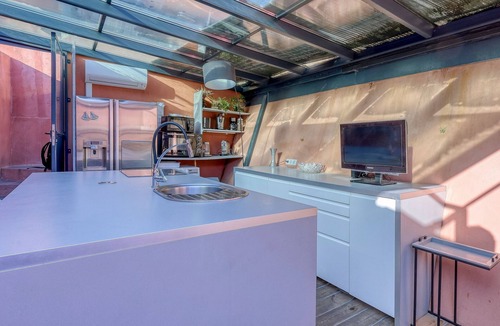 Roquefort-la-Bedoule Apartment | L’Abri des Regards - Piscine et jacuzzi