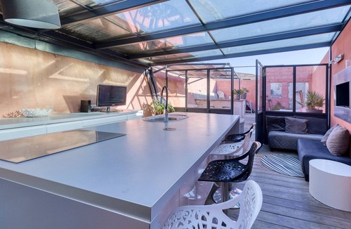 Roquefort-la-Bedoule Apartment | L’Abri des Regards - Piscine et jacuzzi