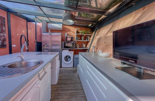 Roquefort-la-Bedoule Apartment | L’Abri des Regards - Piscine et jacuzzi