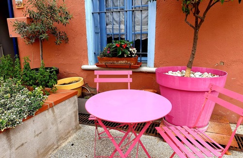 Tautavel Apartment | L'ABRI SOUS ROCHE: Air-conditioned studio in Maison d'Hôtes, 2 steps from the museum!