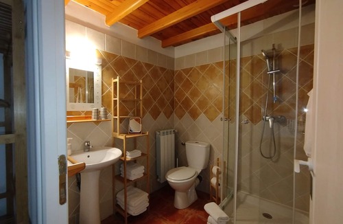 Tautavel House | L'Abri Sous Roche - Chambres d'hôtes