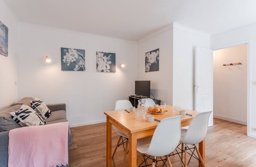 Tortiere House | L'Acacia - Maison pour un séjour serein à Nantes