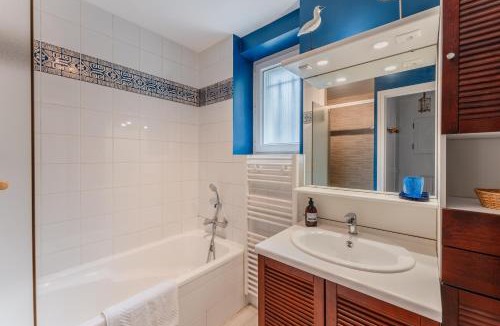 Tortiere House | L'Acacia - Maison pour un séjour serein à Nantes
